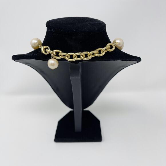 Faux Pearl with Gold Detail Necklace Adjustable Closure Statement - Picture 6 of 7